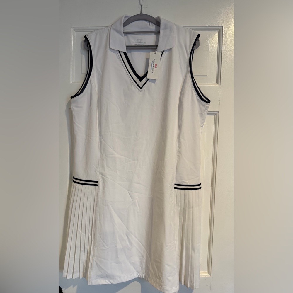 NWT Vineyard Vines Varsity Sleeveless Dress - Picture 3 of 7